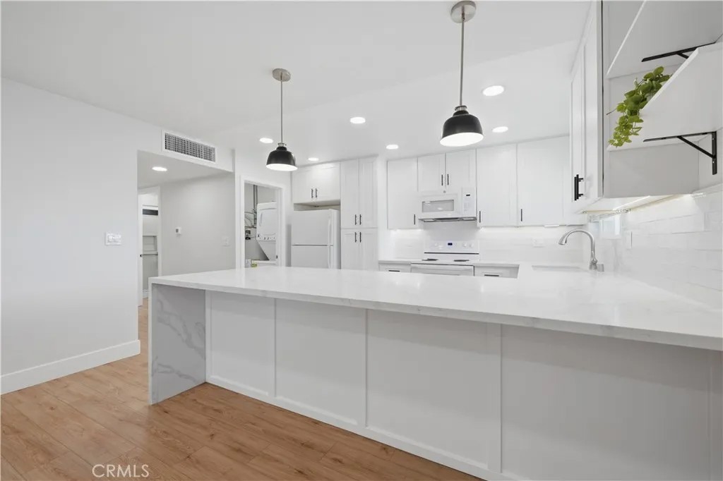 28132 Winged Foot