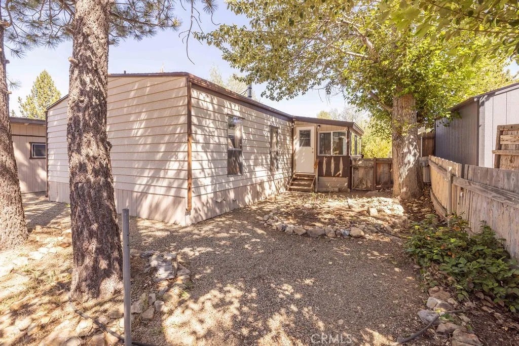 391 Montclair 3