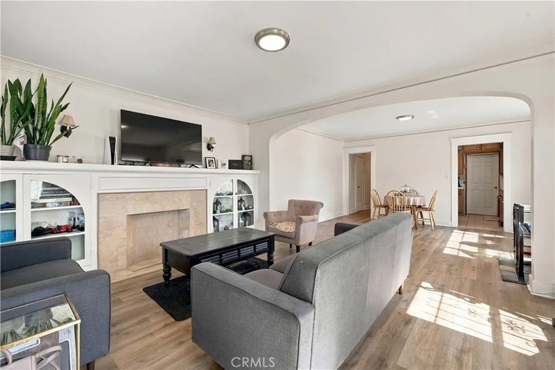 3940 La Salle