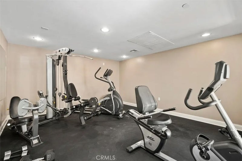 6938 Laurel Canyon 108