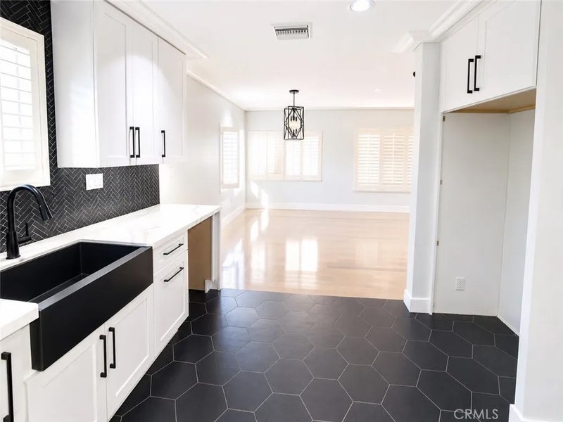 3602 Chapelle