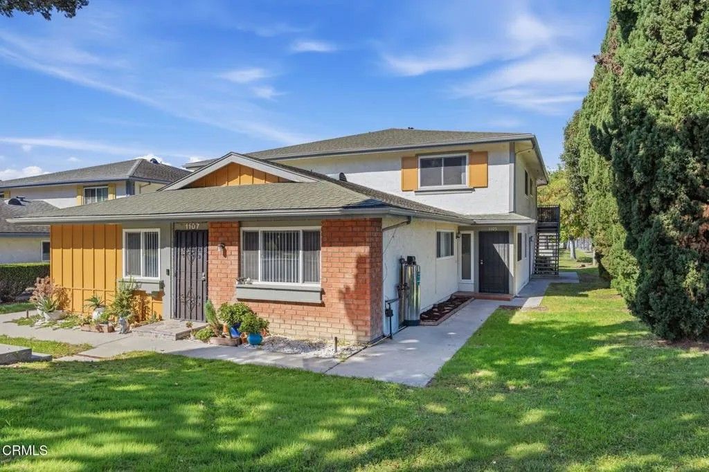 Photo of 1105 Bryce Way, Ventura, CA 93003 (MLS # V1-35740)