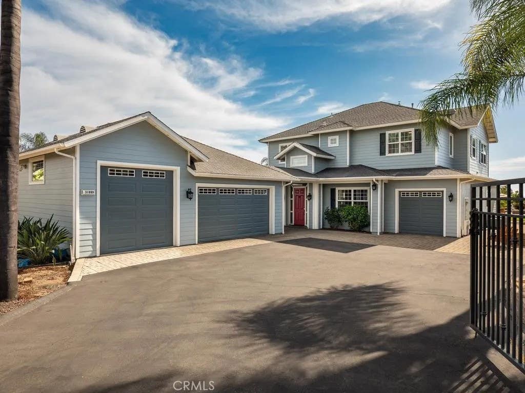 Photo of 31899 Calle De Talar, Bonsall, CA 92003 (MLS # OC26163502)