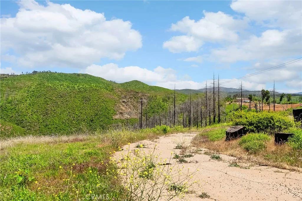 Photo of 6888 Dean Pl, Paradise, CA 95969 (MLS # SN26182255)