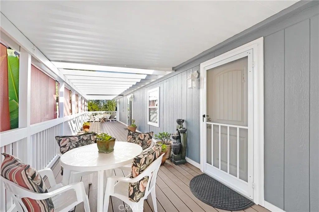 Photo of 4201 Topanga Canyon Blvd #147, Woodland Hills, CA 91364 (MLS # SR25277592)