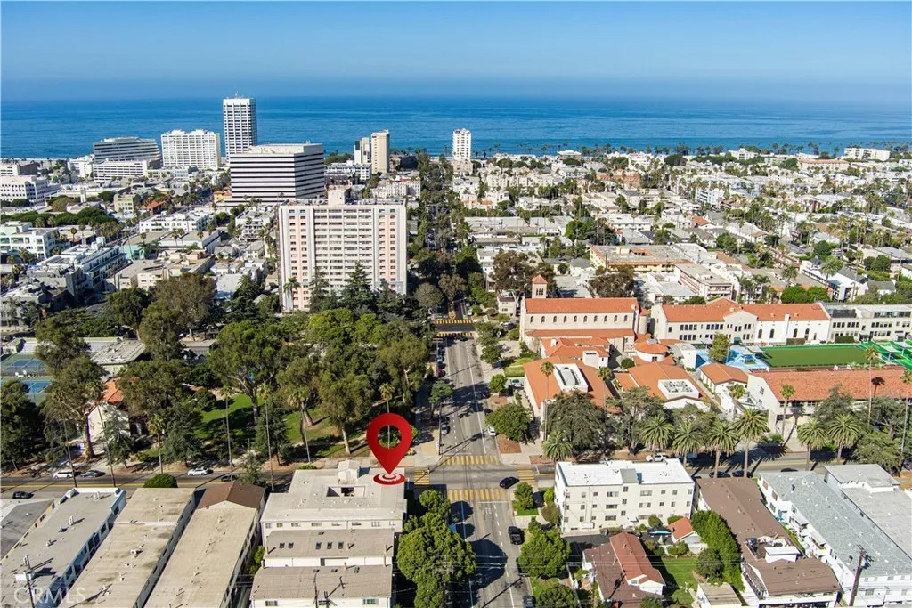 1101 Lincoln Boulevard 1