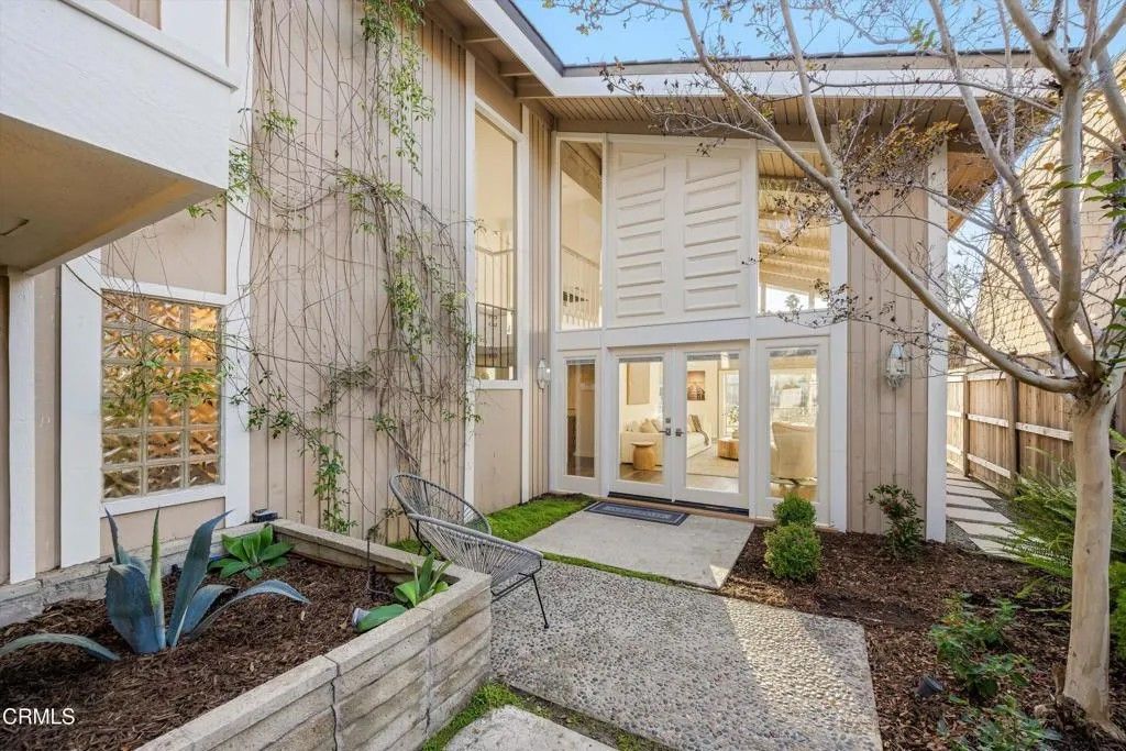 Photo of 2957 Seaview Avenue, Ventura, CA 93001 (MLS # V1-33577)