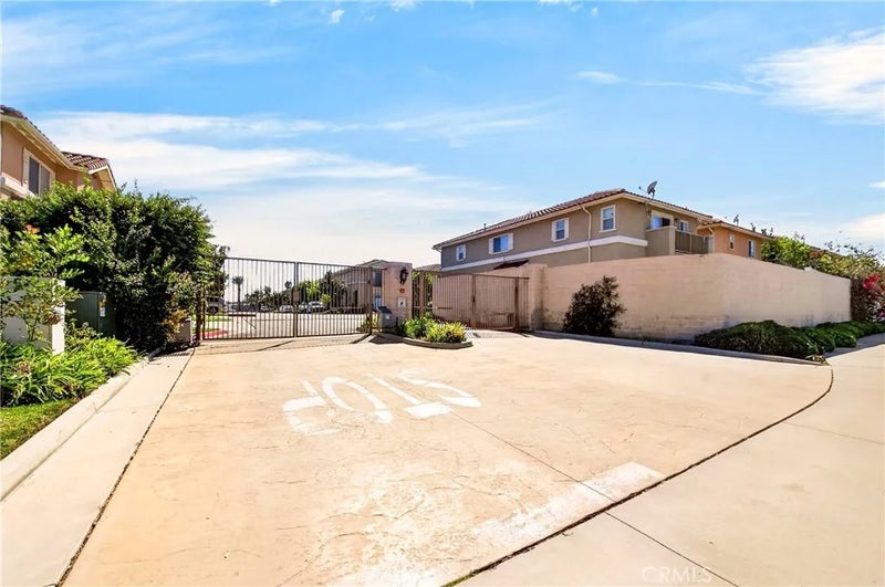 1669 Orchid Way