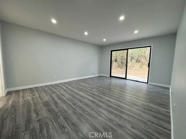 13930 Olive Grove