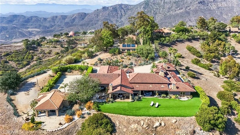 10936 Pacific View