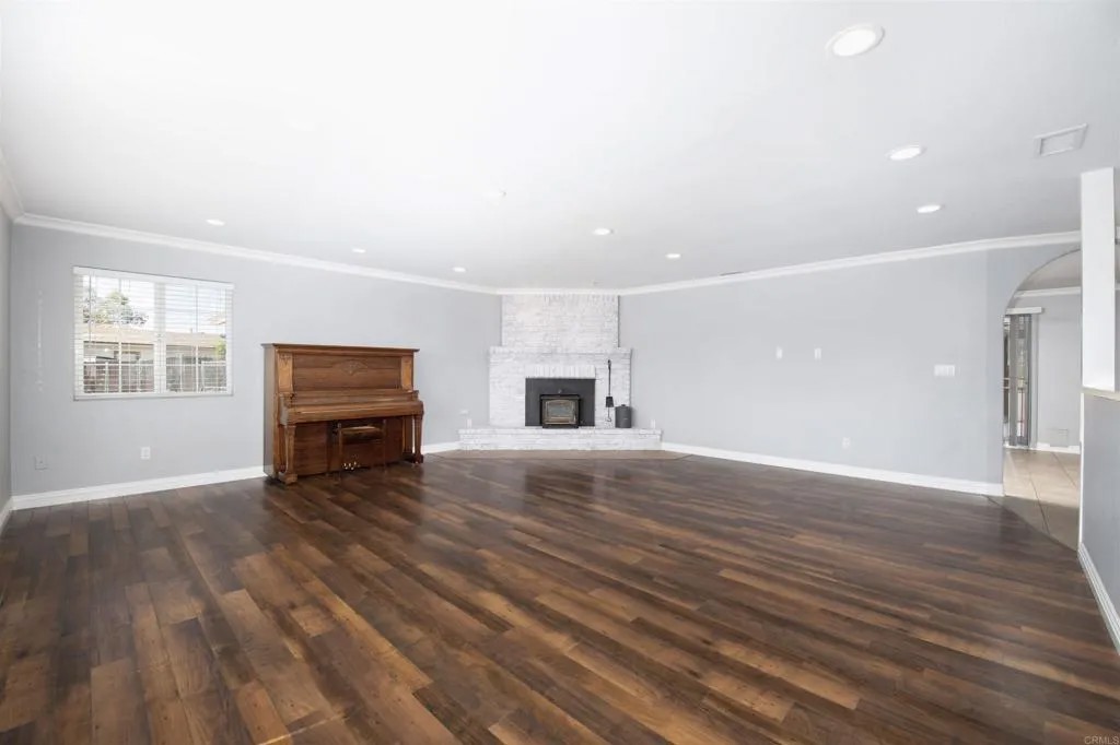 1355 Franklin Lane