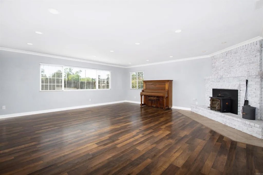 1355 Franklin Lane