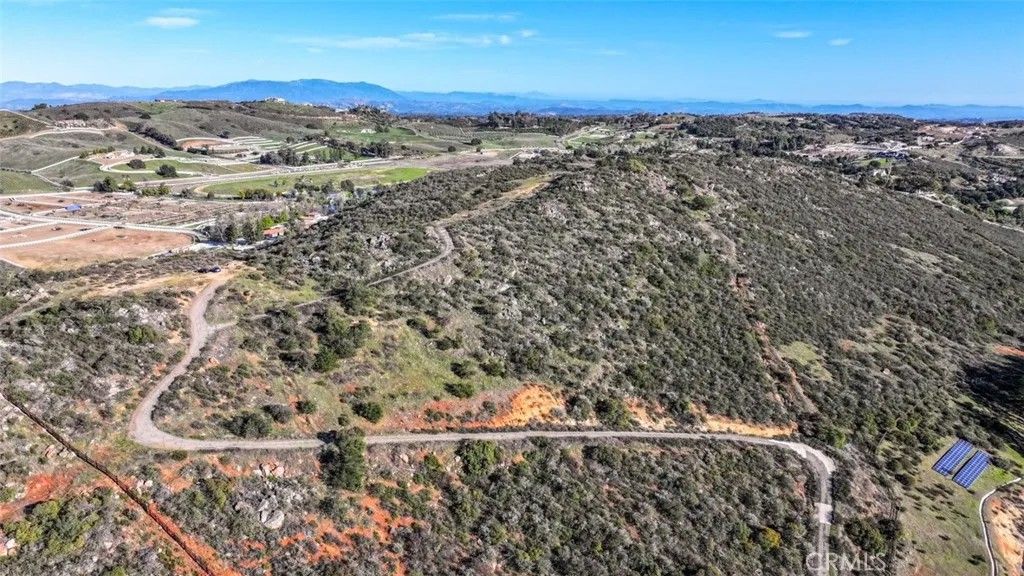 Photo of 0 Avenida La Cresta, Murrieta, CA 92562 (MLS # ND25226951)
