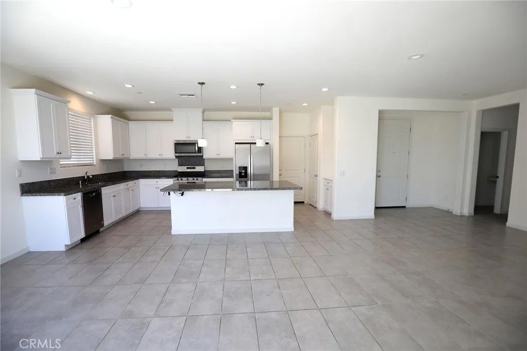 Photo of 34627 Silky Dogwood Dr, Winchester, CA 92596 (MLS # SW26061947)