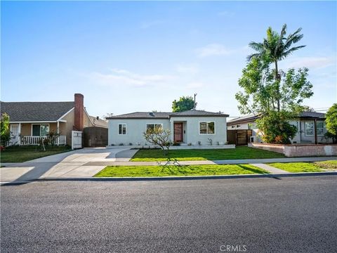 Photo of 4251 Gundry Ave, Long Beach, CA 90807 (MLS # CV26063250)