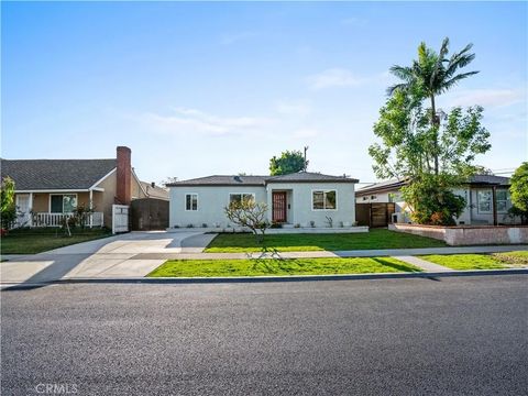 Photo of 4251 Gundry Ave, Long Beach, CA 90807 (MLS # CV26063250)