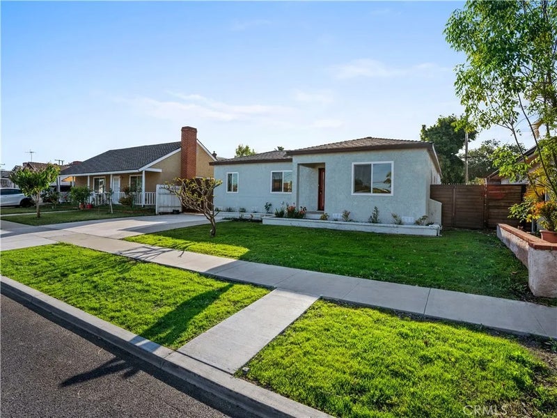 4251 Gundry