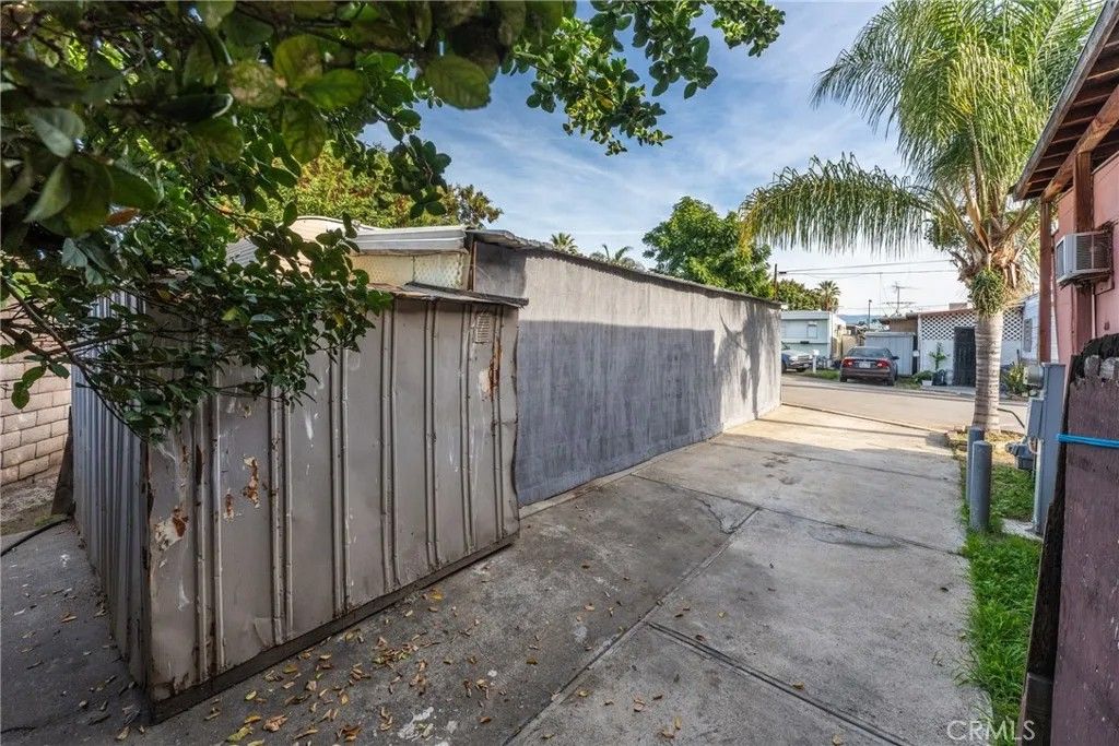 Photo of 775 E Foothill Blvd #14, Rialto, CA 92376 (MLS # CV25281651)