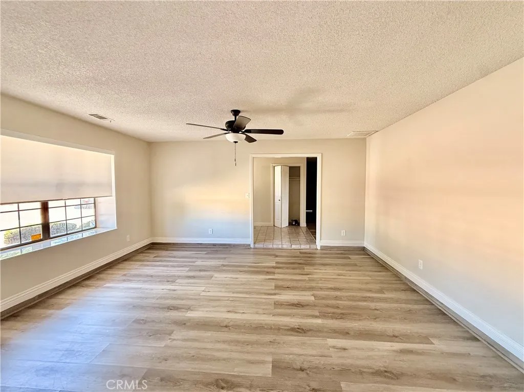 14890 Apple Valley