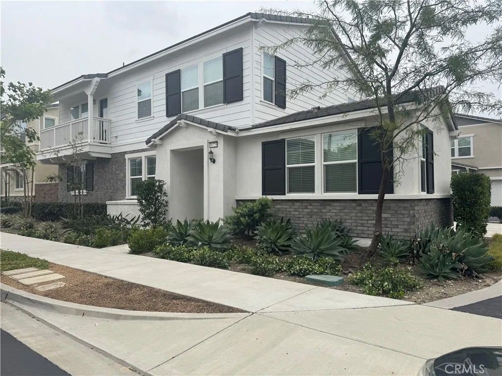 Photo of 16729 Petrus Lane, Fontana, CA 92336 (MLS # CV26089107)