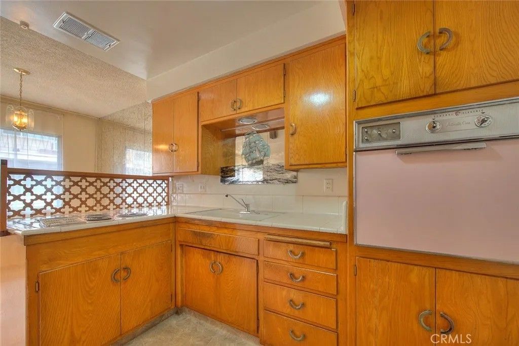 Photo of 211 E California AVE #B7, Glendale, CA 91206 (MLS # AR26045114)