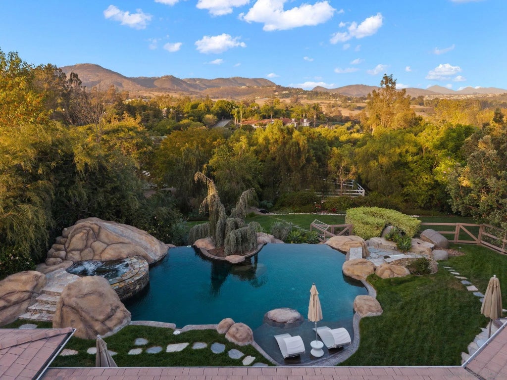 Photo of 7030 Caminito De Conejos, Rancho Santa Fe, CA 92067 (MLS # 260018355)