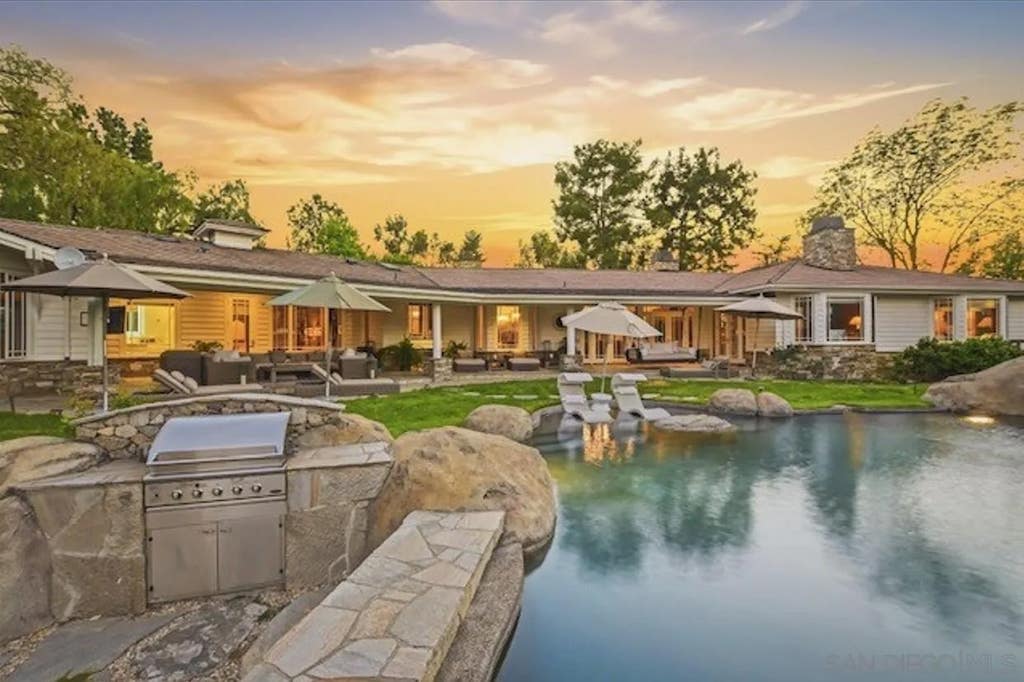 Photo of 7030 Caminito De Conejos, Rancho Santa Fe, CA 92067 (MLS # 260018355)