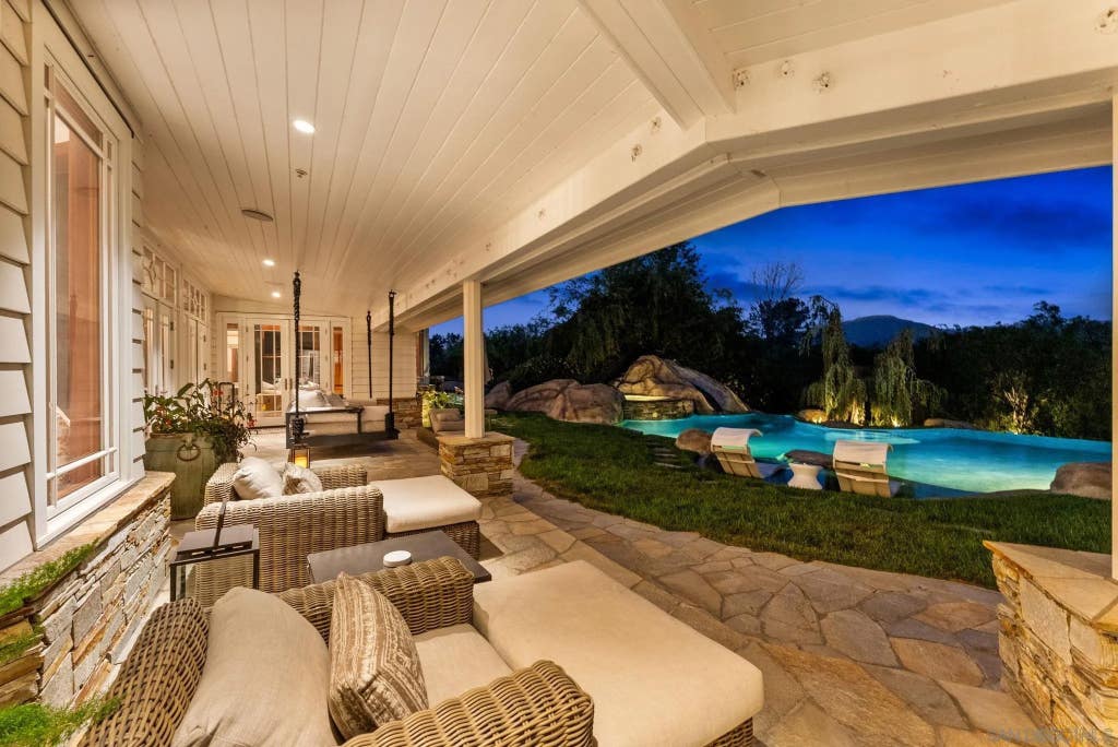 Photo of 7030 Caminito De Conejos, Rancho Santa Fe, CA 92067 (MLS # 260018355)