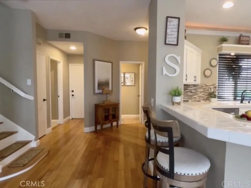 1242 Avenida Amistad