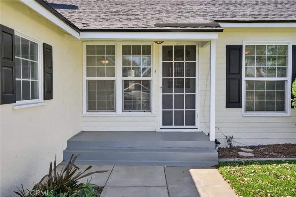 Photo of 6845 Barcelona Way, Riverside, CA 92504 (MLS # IG26057581)