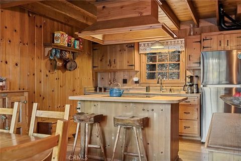 Tiny photo for 24085 Alpine Dr, Crestline, CA 92325 (MLS # IG25274818)