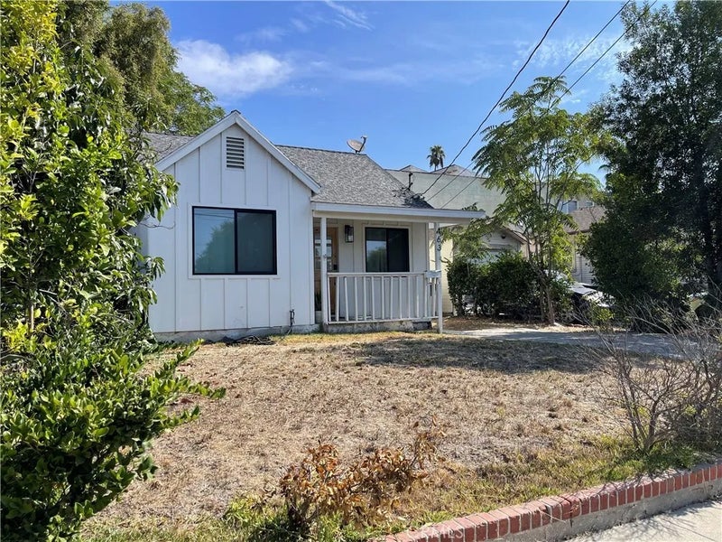 463 Macdonald Street