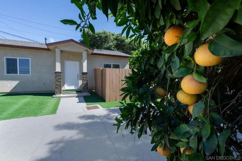 12325-12327 Lemoncrest Drive Lakeside CA 92040