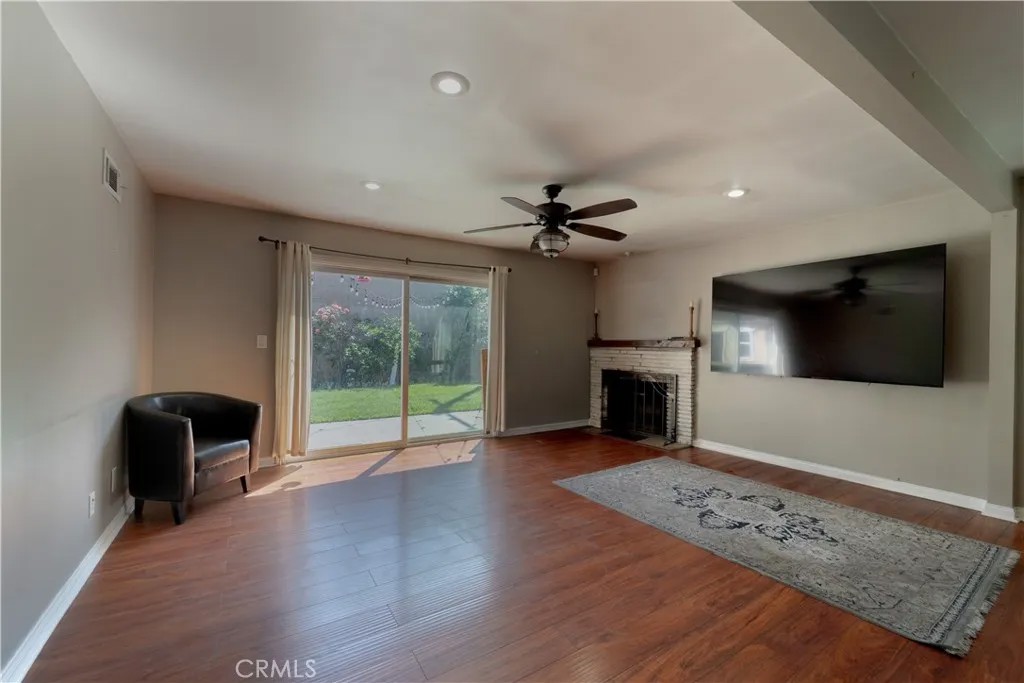 1712 E Granada Court