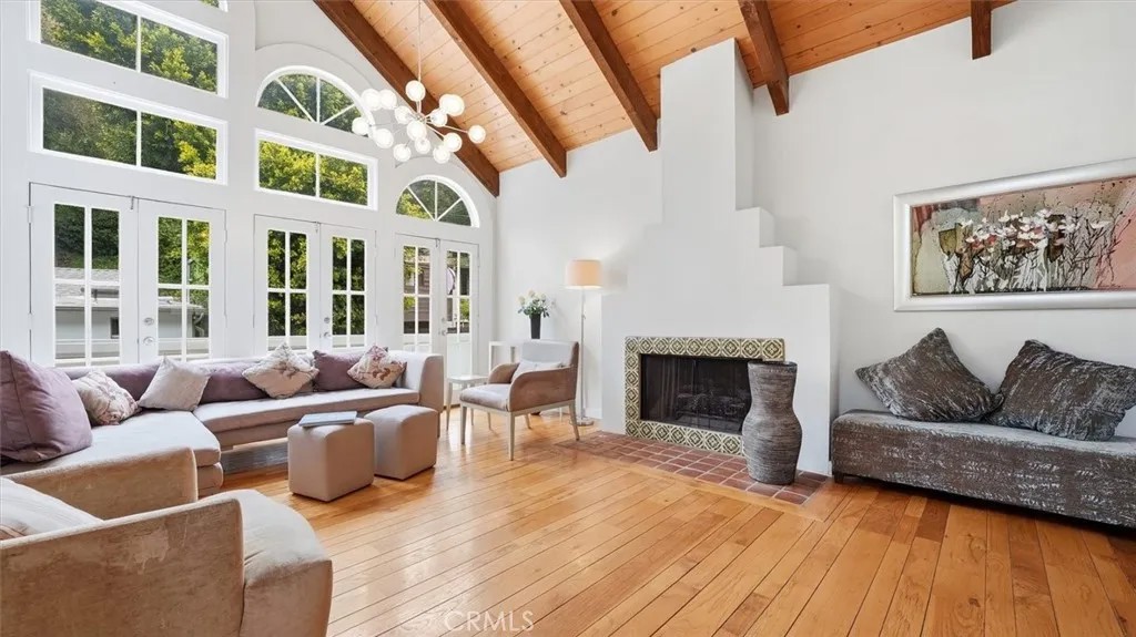 9856 Portola Drive
