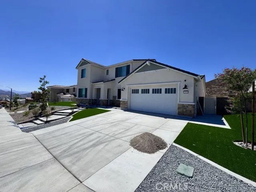 Photo of 25061 River Peak Drive, Menifee, CA 92586 (MLS # SW26069164)