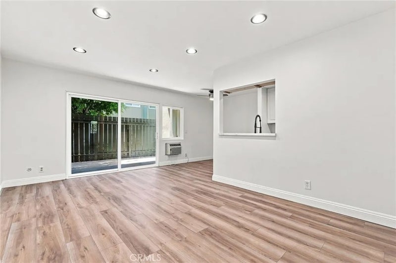 4812 Hollow Corner