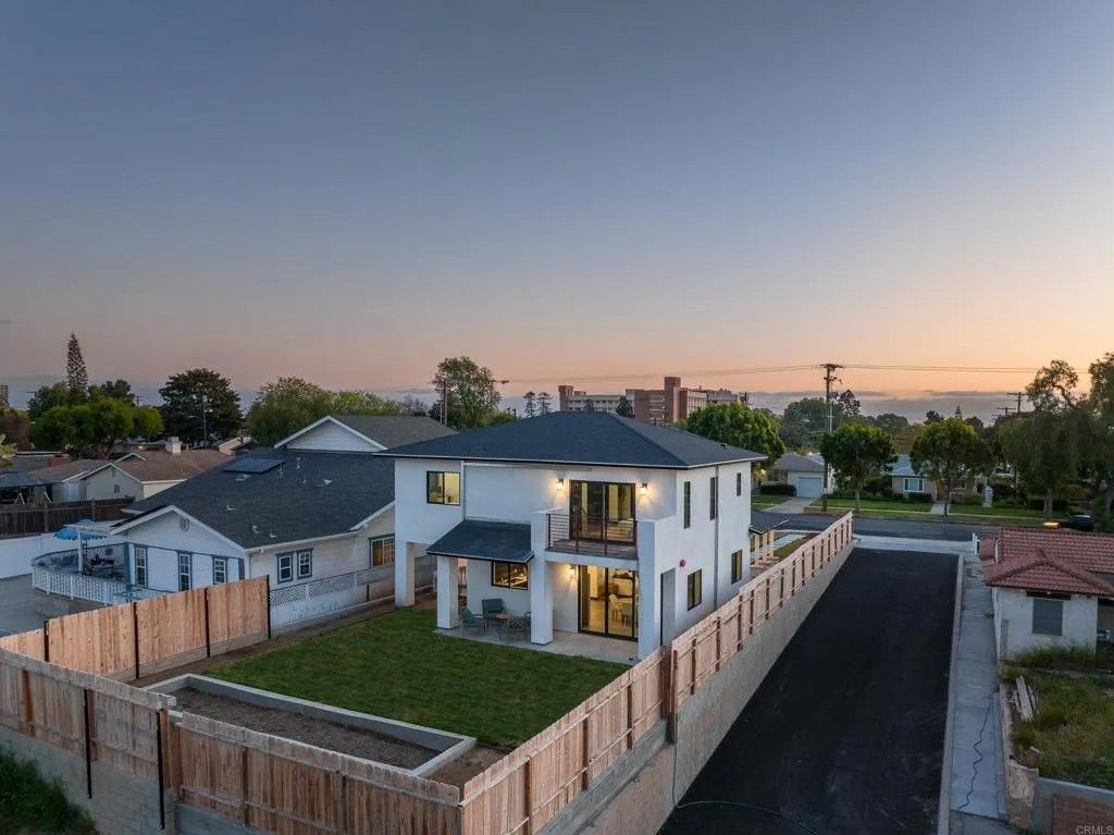 Photo of 113 2nd Ave, Chula Vista, CA 91910 (MLS # NDP2504344)