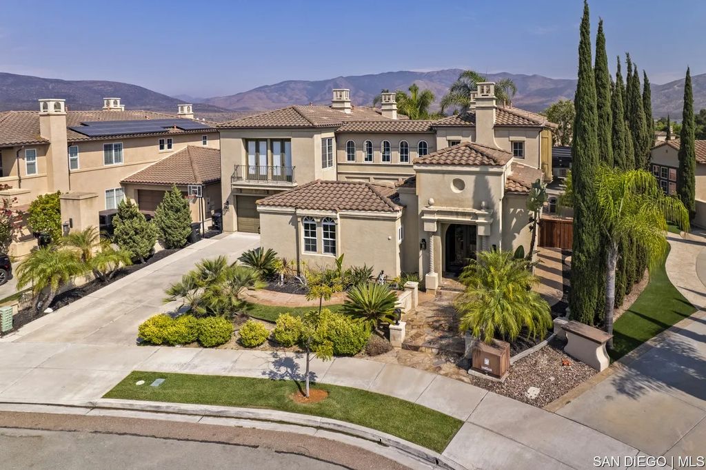 Photo of 2832 Echo Ridge Ct, Chula Vista, CA 91915 (MLS # SDC0001193)