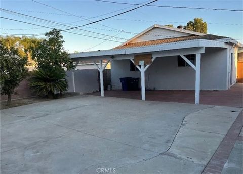 Tiny photo for 6670 Aura Ave, Reseda, CA 91335 (MLS # SR25236789)