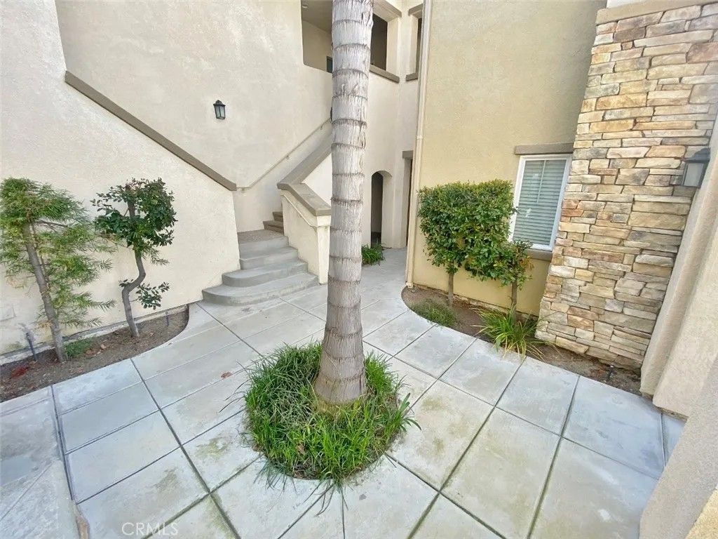Photo of 26514 Arboretum Way #1801, Murrieta, CA 92563 (MLS # SW25231091)