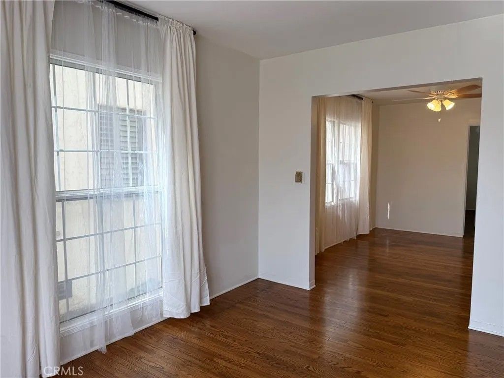 Photo of 143 Pomona Ave, Long Beach, CA 90803 (MLS # PW26046695)