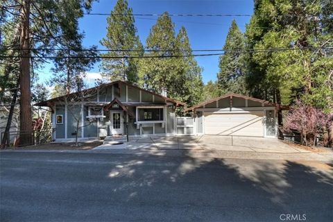948 Arbula Crestline CA 92325
