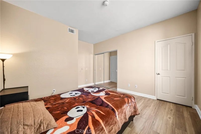 2817 W Avenue K12 250