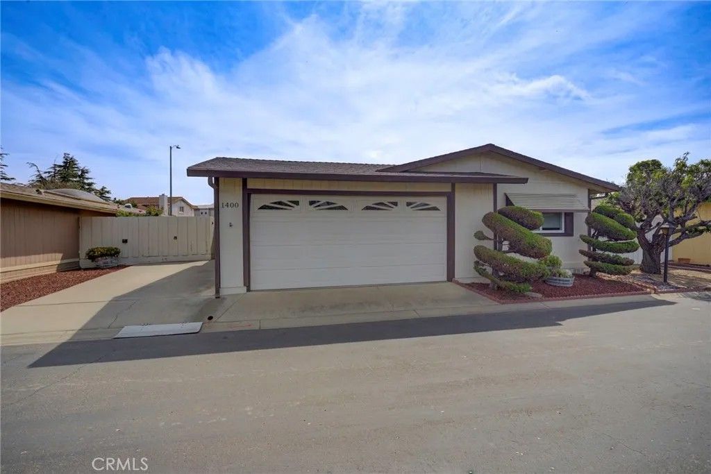 Photo of 1400 Via Hielo, Santa Maria, CA 93454 (MLS # SC26078438)