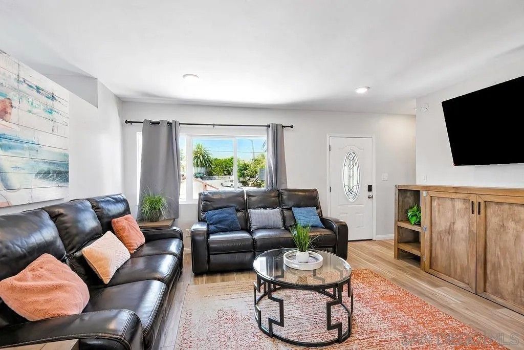 Photo of 520 Grant Street, Oceanside, CA 92054 (MLS # 250035902)