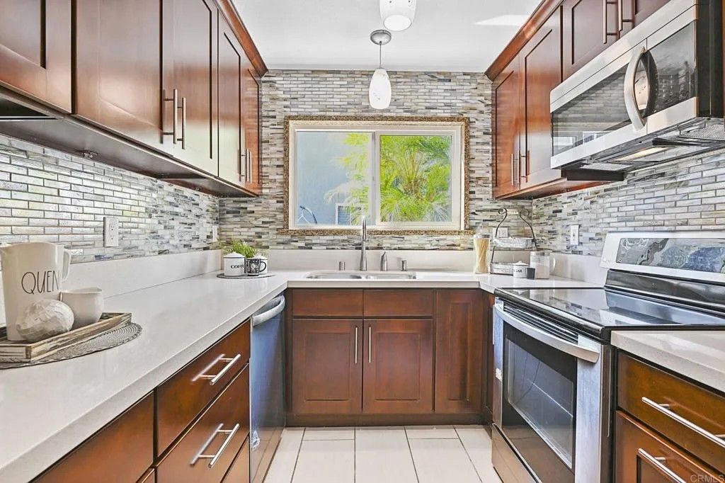 Photo of 6666 Beadnell Way, San Diego, CA 92117 (MLS # NDP2509615)