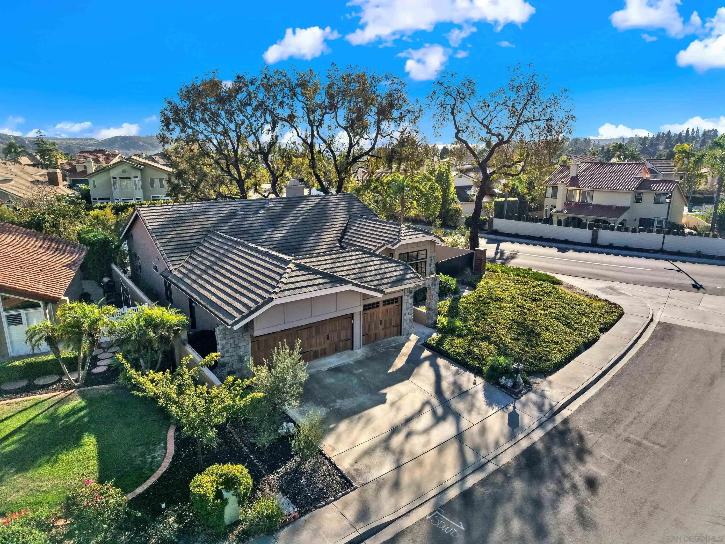 4505 Falcon Ridge Court
