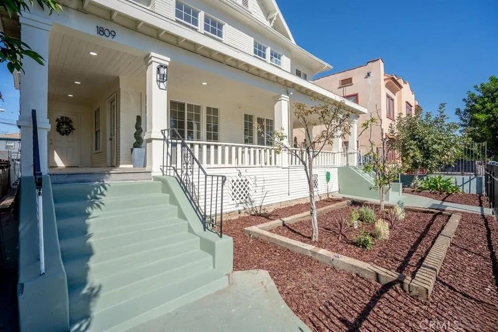 Photo of 1807 S Bonnie Brae Street, Los Angeles, CA 90006 (MLS # WS26017210)