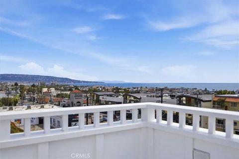 Tiny photo for 826 18th Street, Hermosa Beach, CA 90254 (MLS # SB26099117)